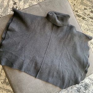 Aritiza black poncho